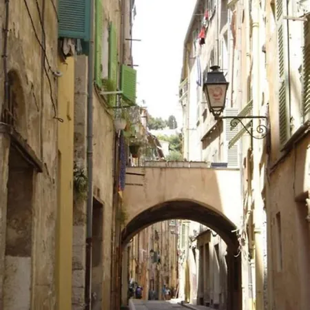 Old Town In דירה *